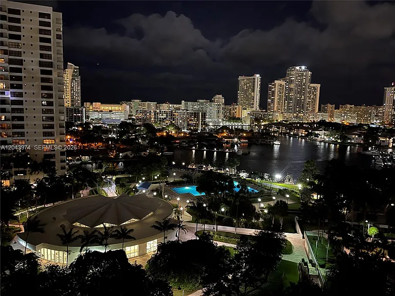 600 Three Islands Blvd #1113 — Photo 4