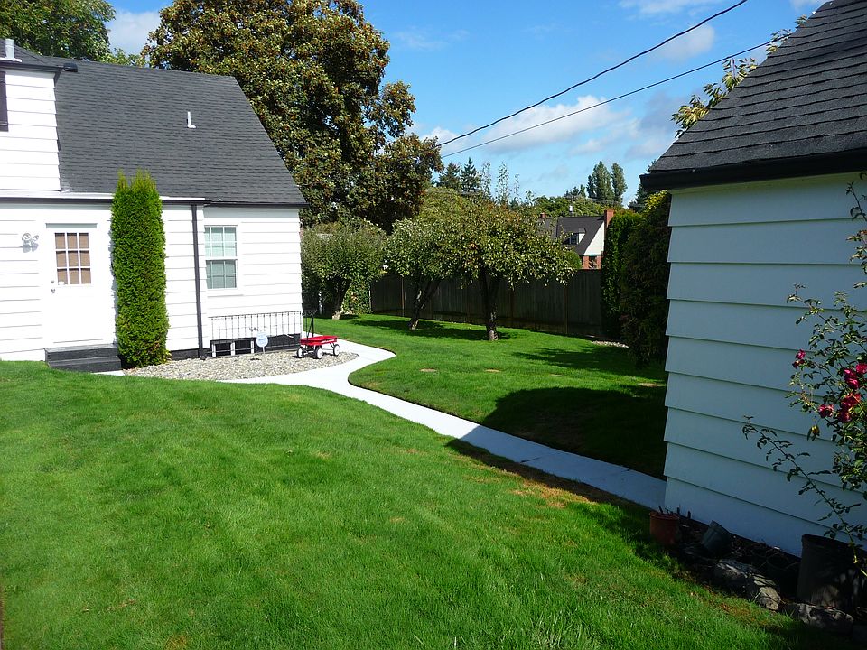 1st image of 4140 N 30th St