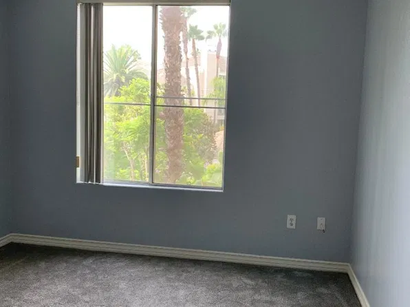 2253 Martin Ct #318, Irvine, CA 92612