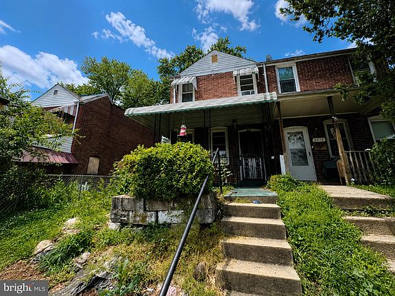 2nd image of 1412 Dukeland St