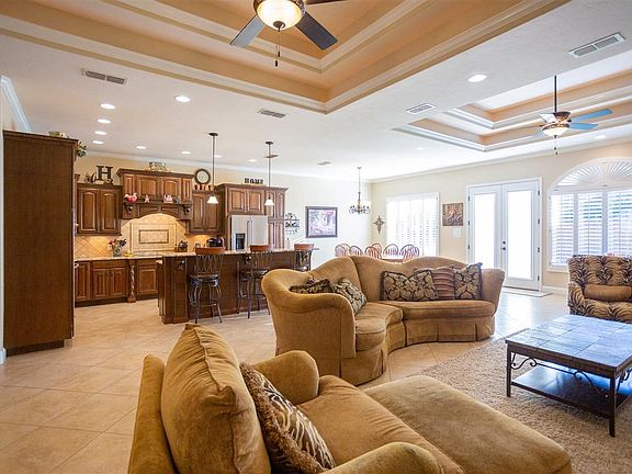 5th image of 3103 N Circle Diamond Dr