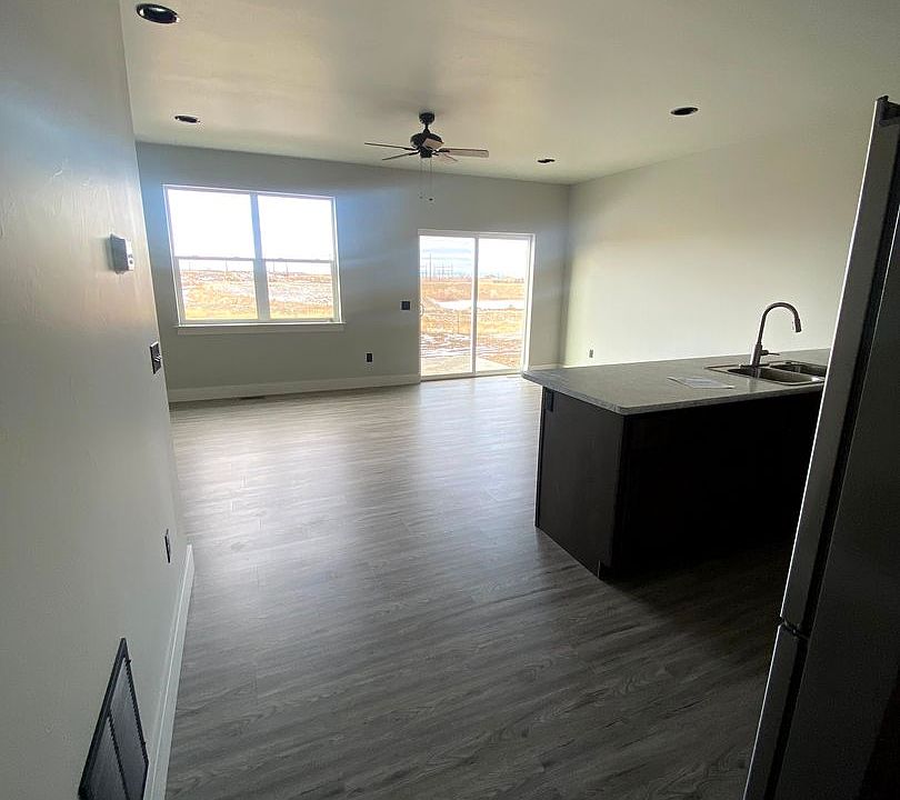 1st image of 303 13th St #A