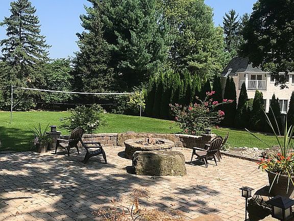 Fire pit patio