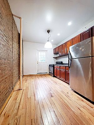 2nd image of 763 Park Pl
