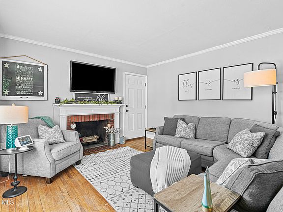 5th image of 27 Lincoln Street