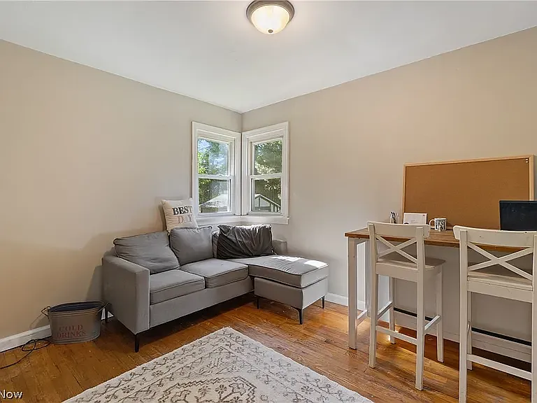 209 Grove Ave — Photo 16