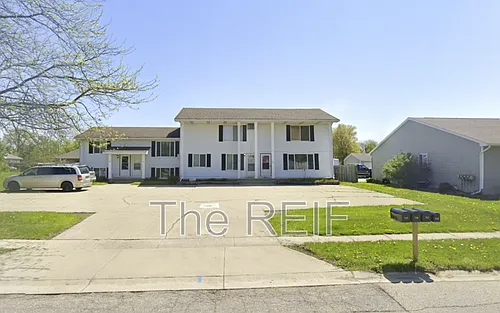 721 Peachtree Pl Photo 1