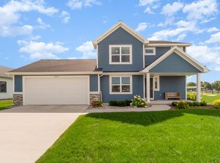5663 Stone Briar Ln S, Freeland, MI 48623