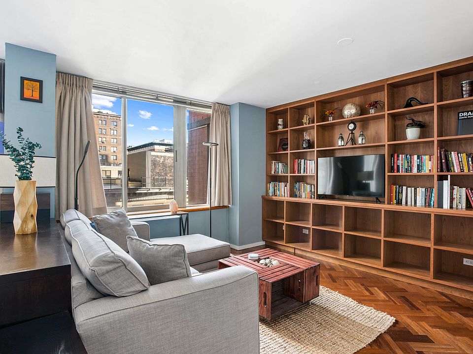 1st image of 2373 Broadway APT 925