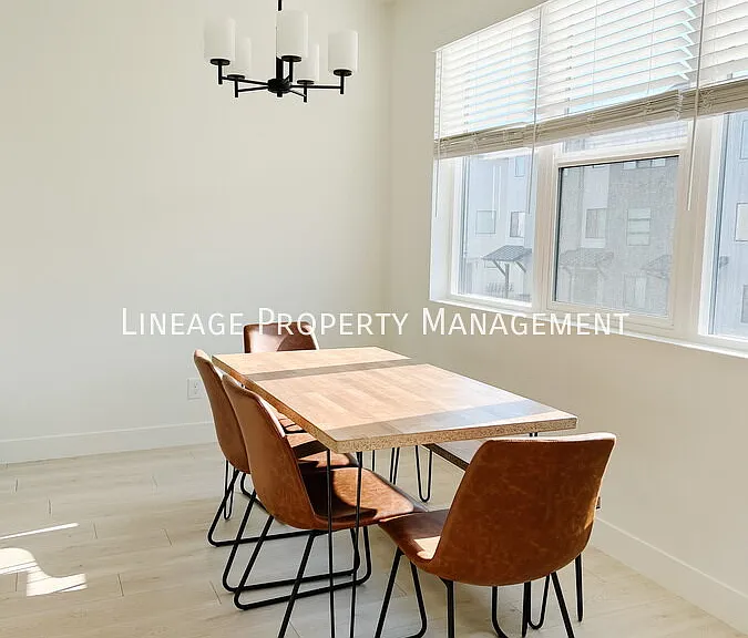 543 S 1040 W — Photo 2
