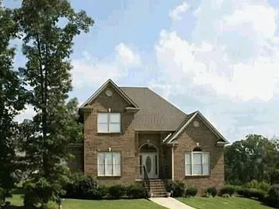 1st image of 230 Lindas Loop
