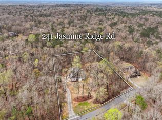 241 Jasmine Ridge Rd, Wetumpka, AL 36093