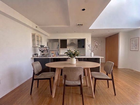 2nd image of 240 N Henry St APT 3A