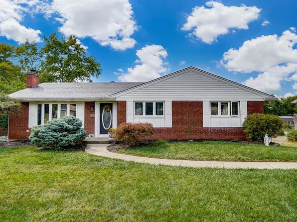 3449 Mirror Ln, Cincinnati, OH 45248