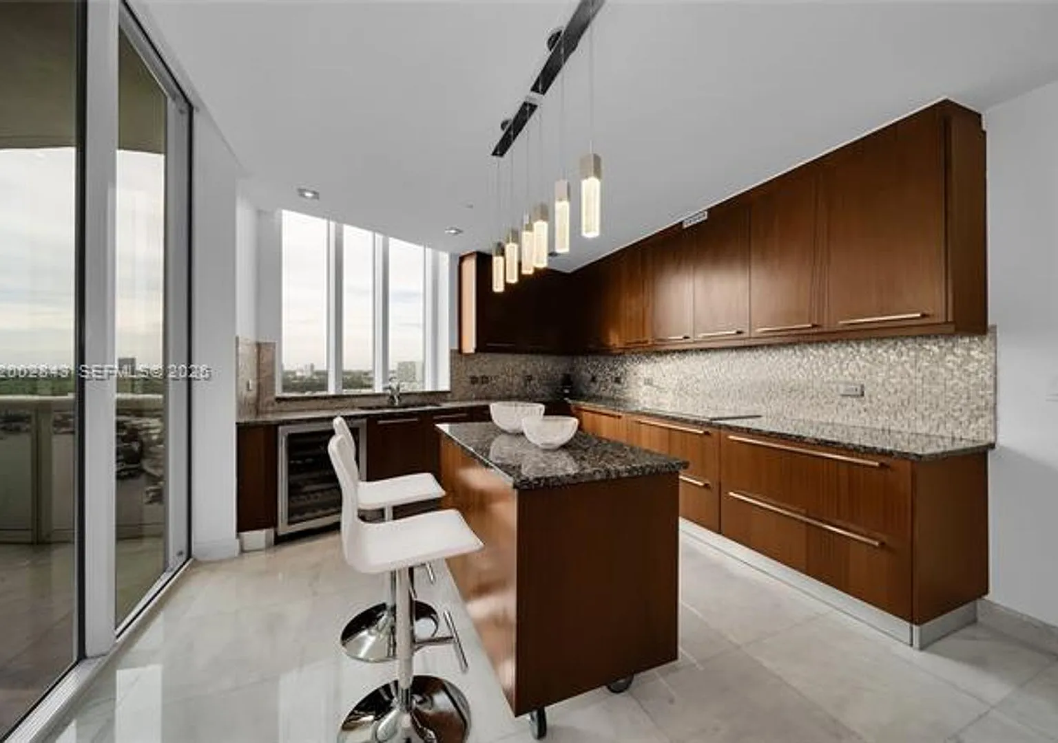 16001 Collins Ave cu-1406, Sunny Isles Beach, FL 33160 — Photo 1