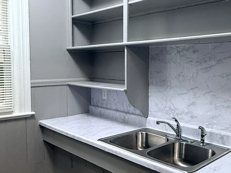19 Emmett St #1 — Photo 6