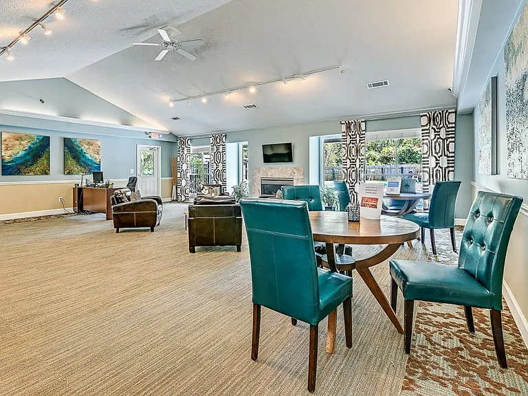 Springwood Townhomes — Photo 7