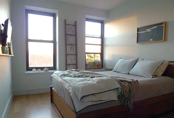 Rented by Corcoran | media 12