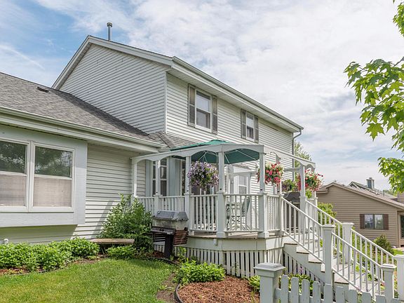 2nd image of 623 Shady Glen Ln