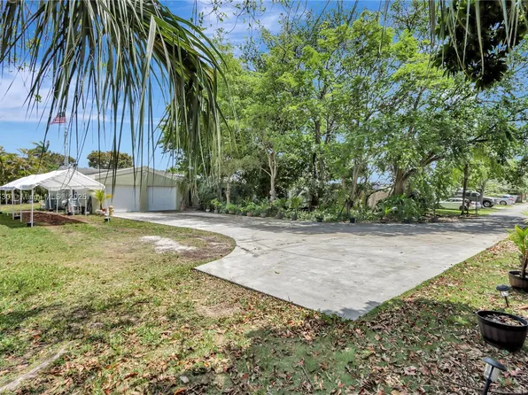 9345 SW 176th St, Palmetto Bay, FL 33157