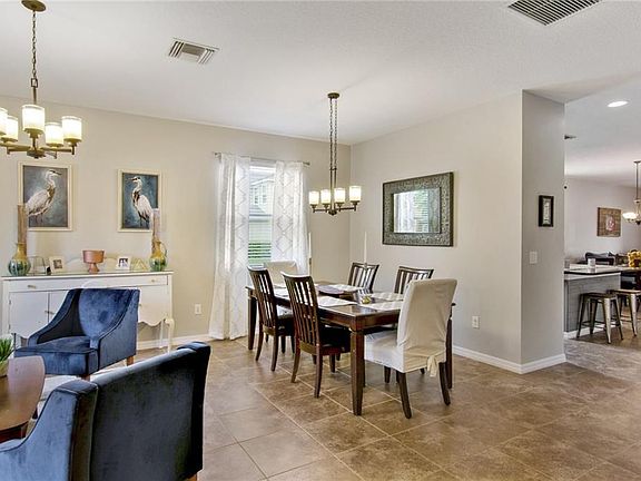 3rd image of 5402 Sagecrest Dr