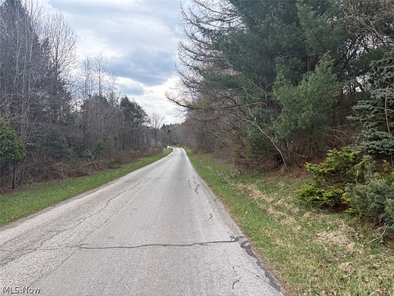 3rd image of 2851 Pine Rd