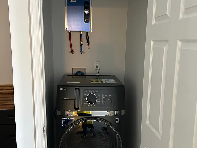 206 Queen St #2 — Photo 7
