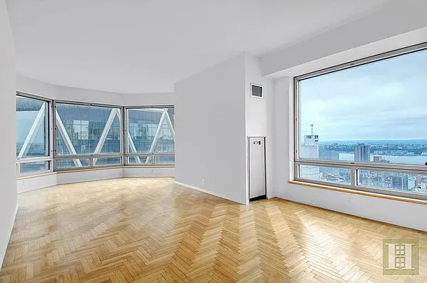 Sold by Halstead Real Estate | media 14