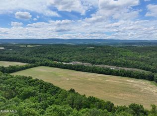 2 Freedom Dr, Manns Choice, PA 15550