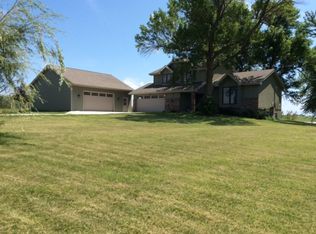 28305 Mahogany Rd, Underwood, IA 51576