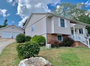 311 Oakland Dr, Princeton, WV 24739