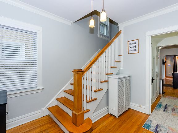 4th image of 618 Wesley Ave