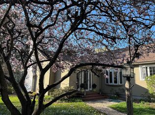 98 Highland St, Lunenburg, MA 01462