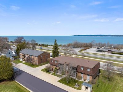 806 Arlington Ave APT 1, Petoskey, MI, 49770