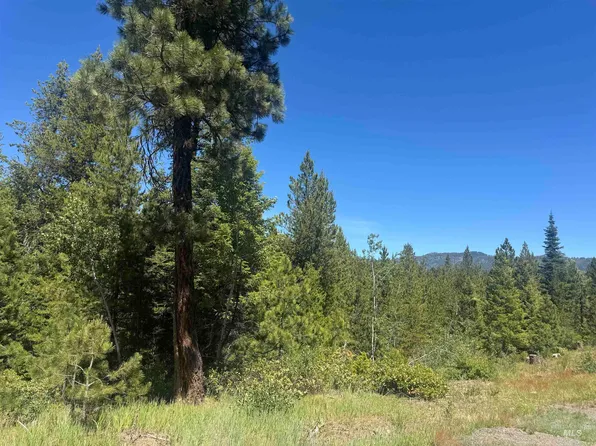 Saddle Rock Dr, Cascade, ID 83611