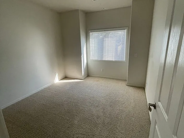 217 E Garden Ave — Photo 12