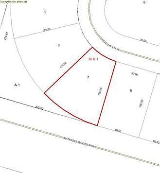 2nd image of 13 Ludlow Ln W