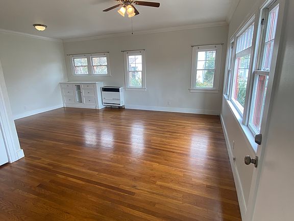 3rd image of 207 Mira Mar Ave APT B