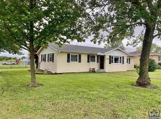 1015 S 4th St, Madison, KS 66860