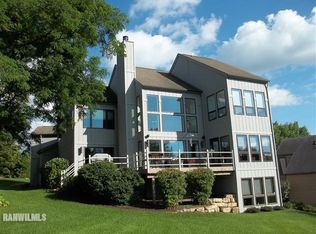 25 Gleneagle Dr, Galena, IL 61036