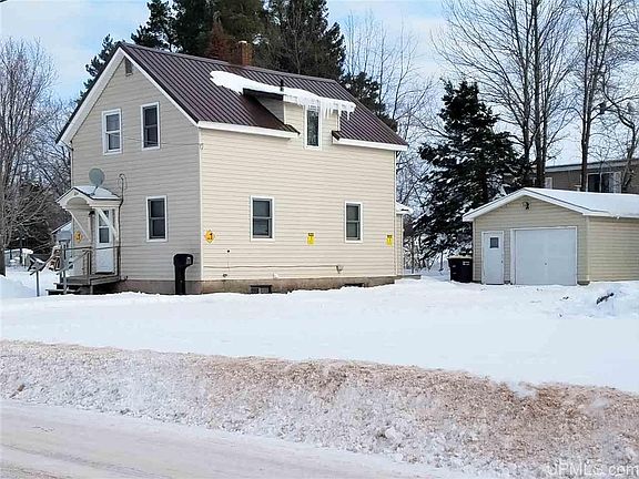 2nd image of 1014 Douglas Blvd