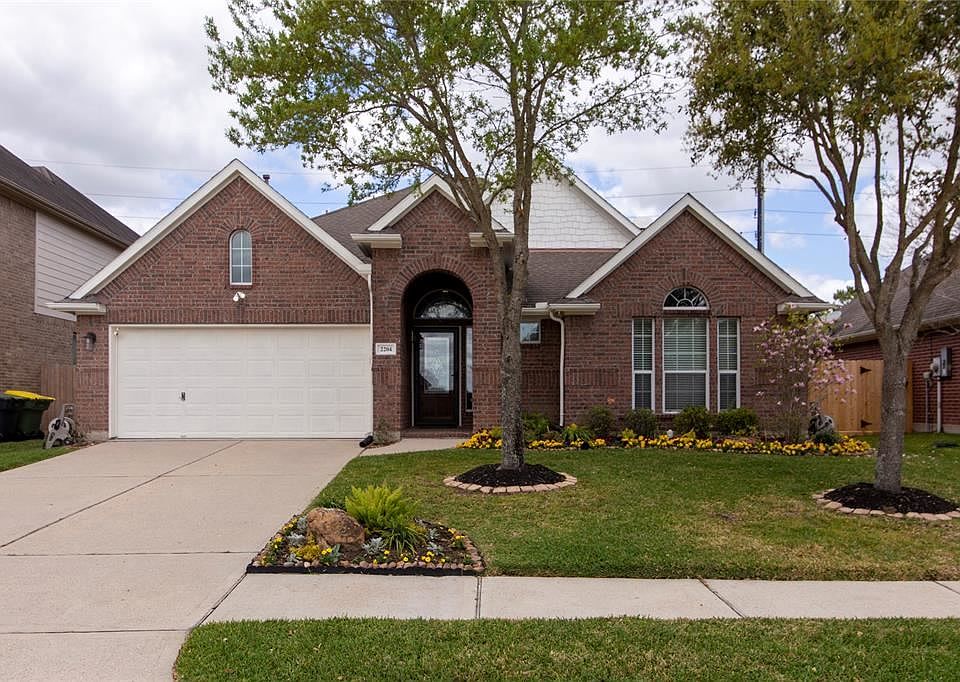 1st image of 2204 Pearl Bay Ct