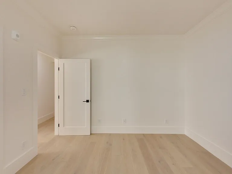 535 Taylor Street — Photo 15