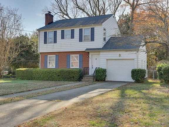 3rd image of 209 Brooke Dr