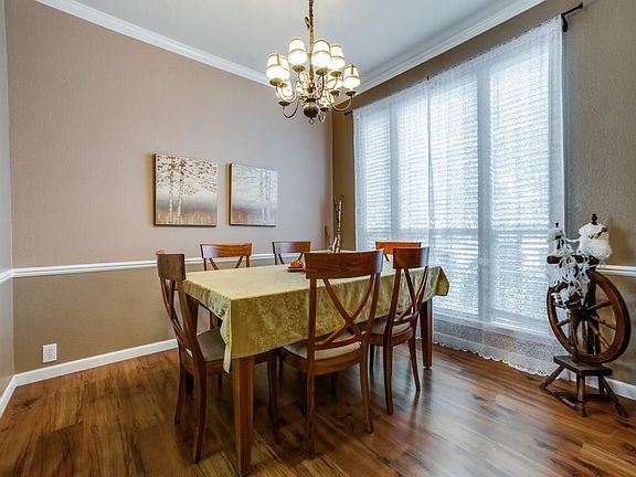 4th image of 5821 Sandalwood Dr