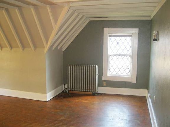 4th image of 1862 N Cambridge Ave APT 3