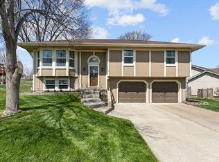 2000 Court Louis, Liberty, MO 64068