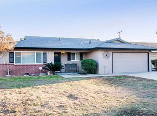1025 W Princeton Ave, Visalia, CA 93277