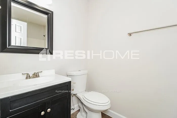 380 Amber Way — Photo 16