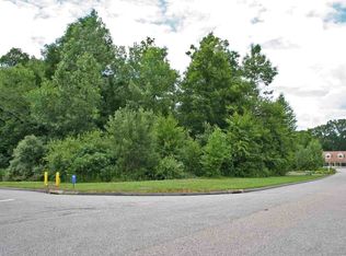 25 Whispering Woods Rd, East Hampton, CT 06424